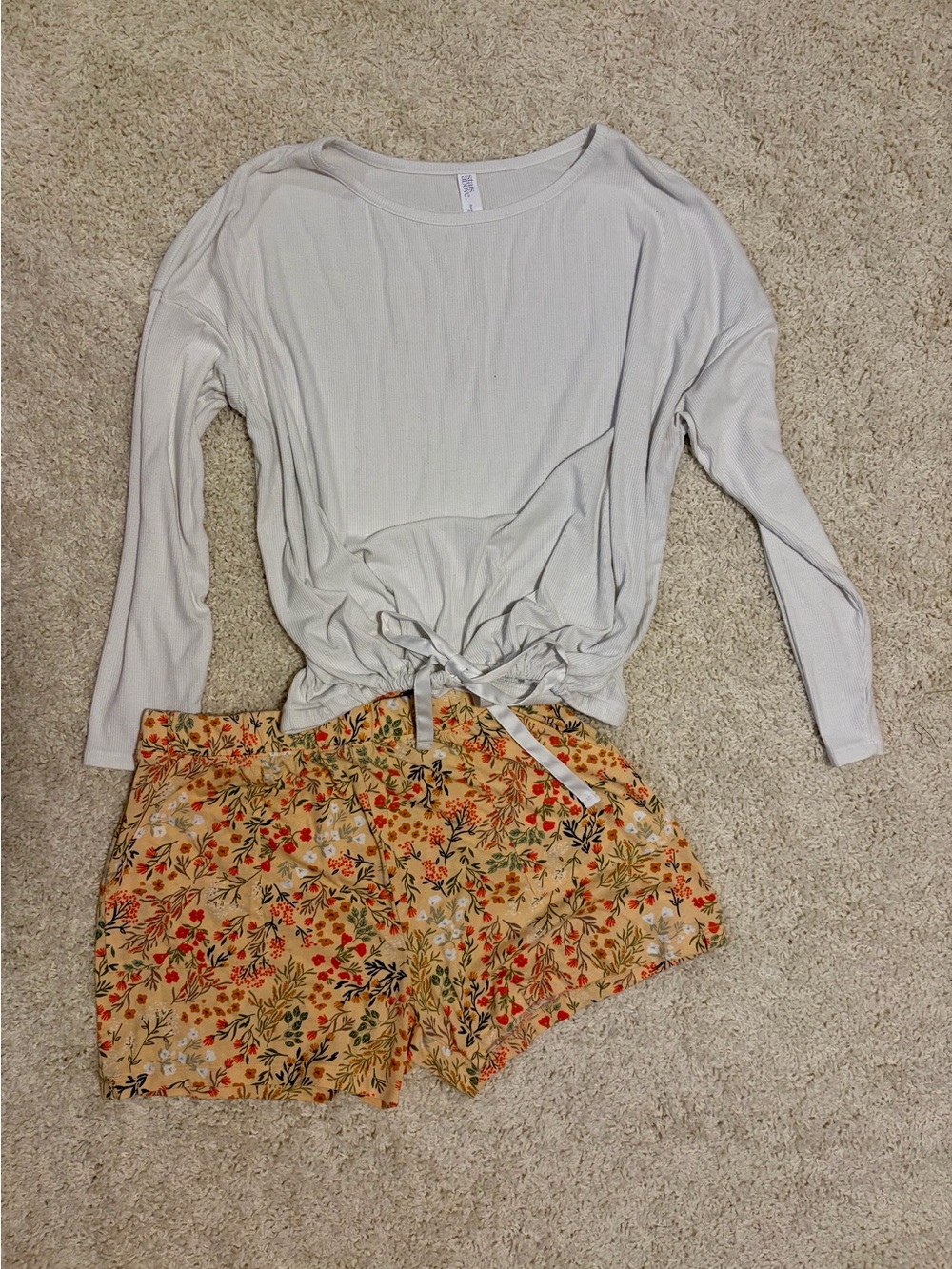 Long-sleeve Tie top and Short Set